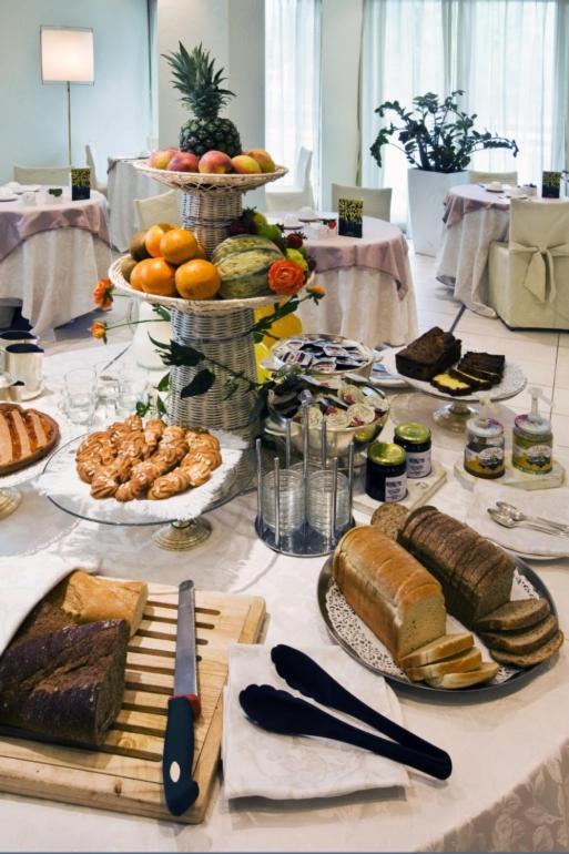 Rizzi Aquacharme Hotel & Spa Darfo Boario Terme Ngoại thất bức ảnh