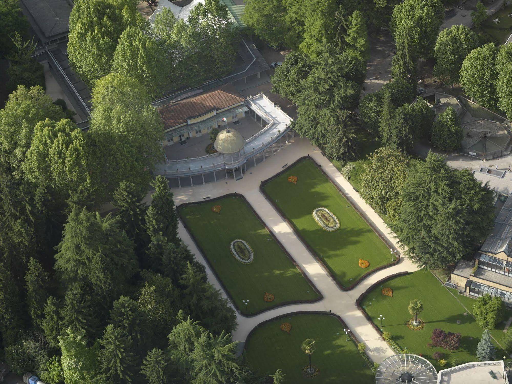 Rizzi Aquacharme Hotel & Spa Darfo Boario Terme Ngoại thất bức ảnh