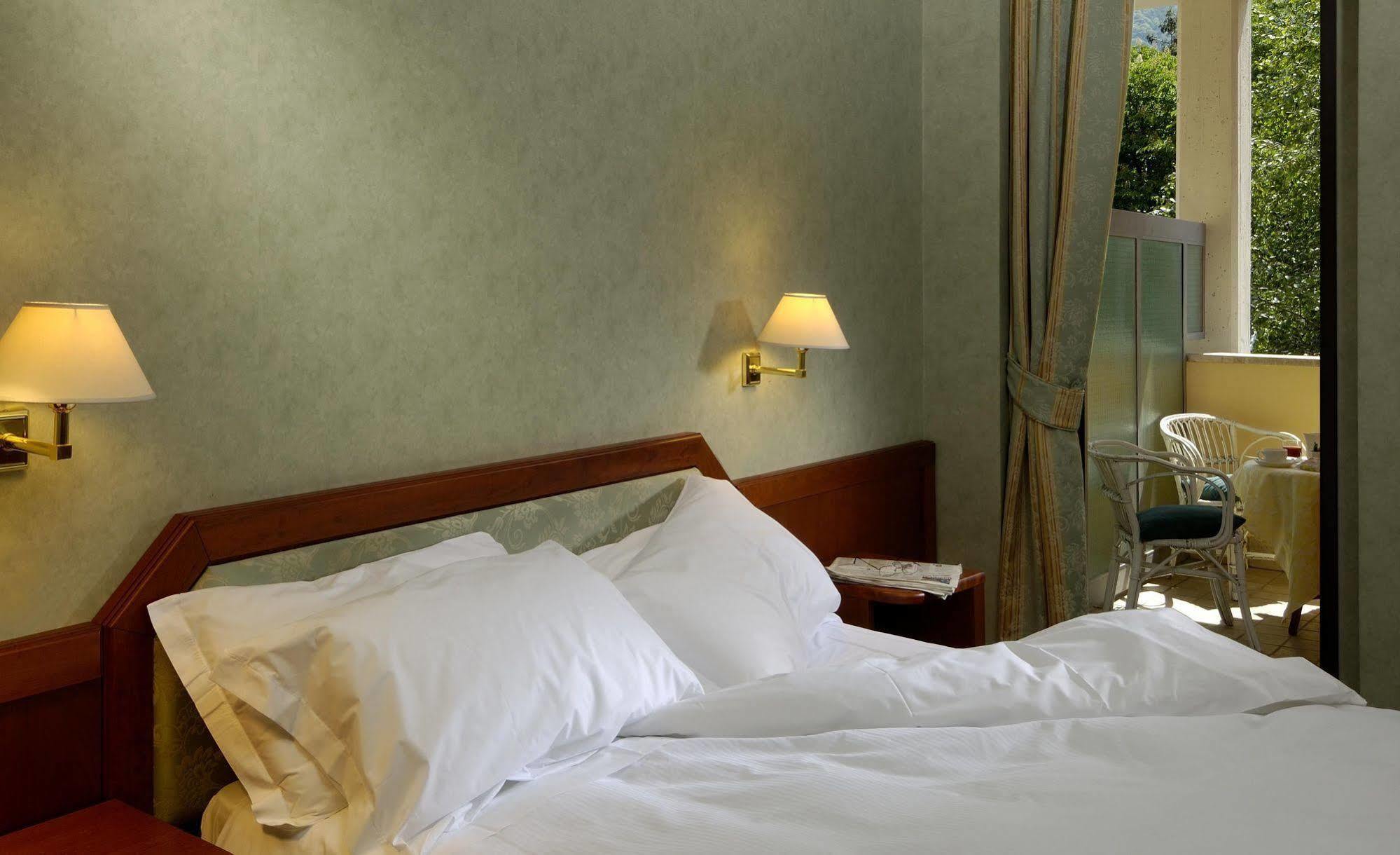 Rizzi Aquacharme Hotel & Spa Darfo Boario Terme Ngoại thất bức ảnh